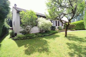 Picture of listing #330075656. House for sale in Saint-Chéron