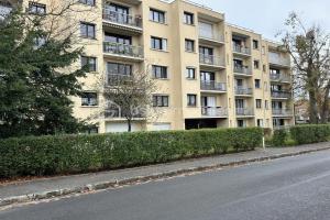 Picture of listing #330076307. Appartment for sale in Avon