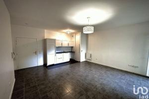 Thumbnail of property #330098788. Click for details