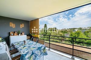 Picture of listing #330107804. Appartment for sale in Marseille