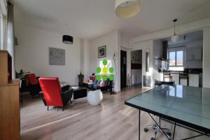 Picture of listing #330108792. Appartment for sale in Royan