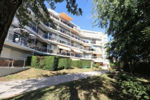 Picture of listing #330112465. Appartment for sale in Royan