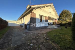 Thumbnail of property #330112918. Click for details