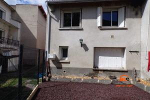 Thumbnail of property #330118982. Click for details