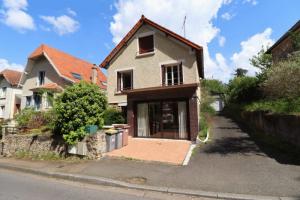 Picture of listing #330121336. House for sale in Louveciennes