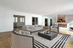 Picture of listing #330122270. Appartment for sale in Paris