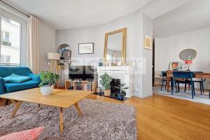Picture of listing #330122372. Appartment for sale in Paris