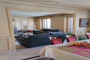 Picture of listing #330122670. Appartment for sale in Paris