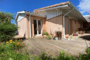 Picture of listing #330123420. House for sale in Arès