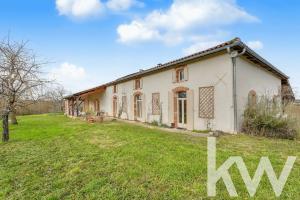 Picture of listing #330125014. House for sale in Castelnau-Picampeau