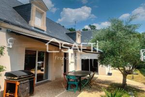 Picture of listing #330125250. House for sale in Chambray-lès-Tours