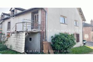 Picture of listing #330126335. House for sale in Villeneuve-les-Genêts