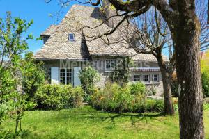 Picture of listing #330127686. House for sale in Aurillac