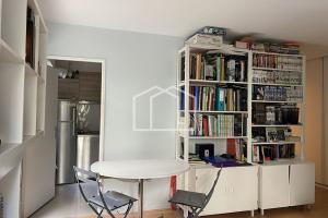 Picture of listing #330130426. Appartment for sale in Suresnes