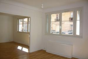 Picture of listing #330138391. Appartment for sale in Paris