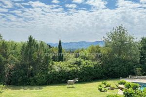 Picture of listing #330139487. House for sale in Saint-Rémy-de-Provence