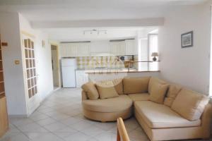 Picture of listing #330141759. House for sale in Nans-les-Pins