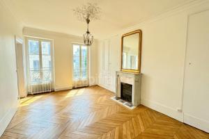 Photo de l'annonce nº 330159055. Appartement à vendre sur Versailles