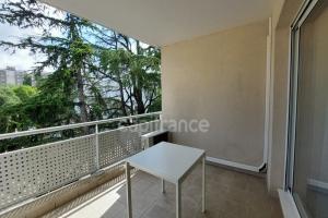 Picture of listing #330159361. Appartment for sale in Avignon