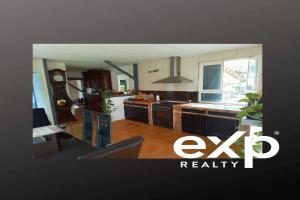 Thumbnail of property #330160929. Click for details
