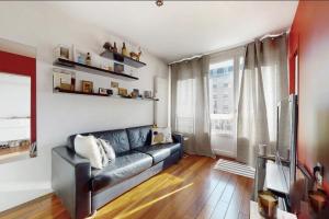Picture of listing #330161285. Appartment for sale in Paris