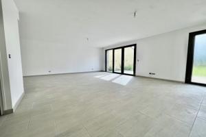 Thumbnail of property #330161562. Click for details