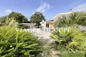 Picture of listing #330166421. House for sale in Saint-Vivien-de-Médoc