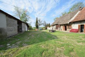 Picture of listing #330170443. House for sale in Saint-Bonnet-en-Bresse