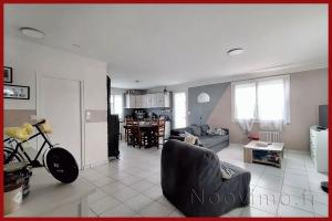 Thumbnail of property #330171469. Click for details