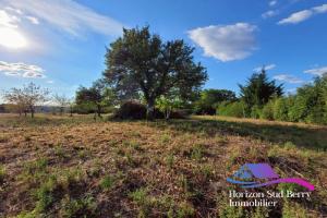 Picture of listing #330188816. Land for sale in La Châtre