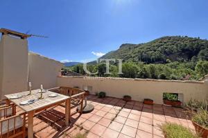 Picture of listing #330191820. House for sale in Vaison-la-Romaine