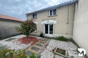 Picture of listing #330197577. House for sale in Parthenay