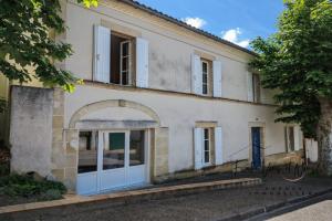 Picture of listing #330210071. House for sale in Langon