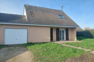 Picture of listing #330215319. House for sale in Charenton-du-Cher