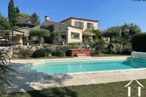 Picture of listing #330217397. House for sale in Uzès