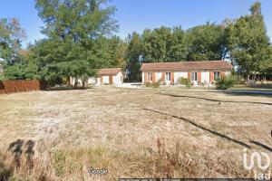 Thumbnail of property #330217616. Click for details