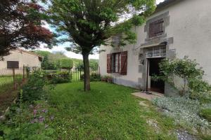 Picture of listing #330234502. House for sale in Bussière-Poitevine