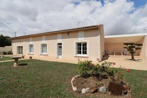 Picture of listing #330235505. House for sale in Mauzé-sur-le-Mignon