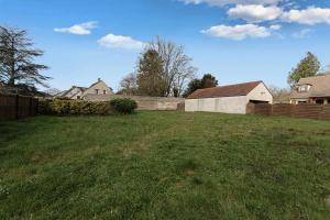 Thumbnail of property #330235711. Click for details