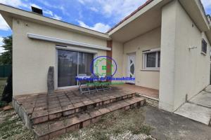 Thumbnail of property #330253131. Click for details