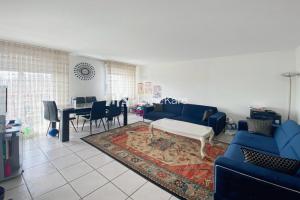 Picture of listing #330253376. Appartment for sale in Cenon