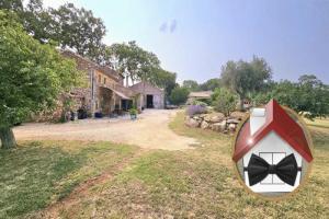 Picture of listing #330260816. House for sale in Uzès