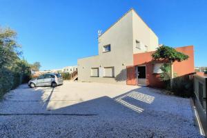 Picture of listing #330279488. Building for sale in Perpignan