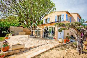 Picture of listing #330279916. House for sale in Marseille