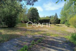 Picture of listing #330280135. Land for sale in Meslay-du-Maine