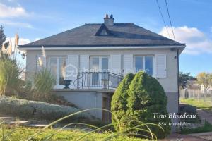 Picture of listing #330280522. House for sale in La Croix-en-Touraine