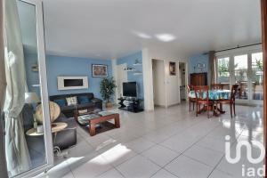 Thumbnail of property #330283800. Click for details