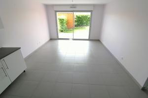 Thumbnail of property #330293375. Click for details