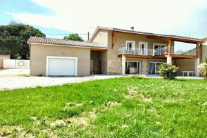 Thumbnail of property #330298488. Click for details