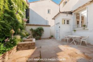 Picture of listing #330301177. House for sale in Asnières-sur-Seine